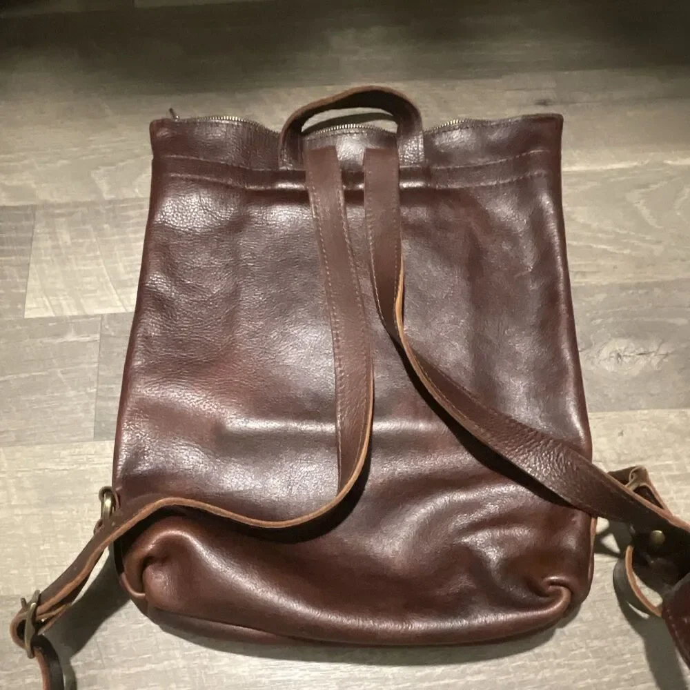 Portland Leather Goods Brown Backpack Zip Closure Outer Pockets Shoulder Strap